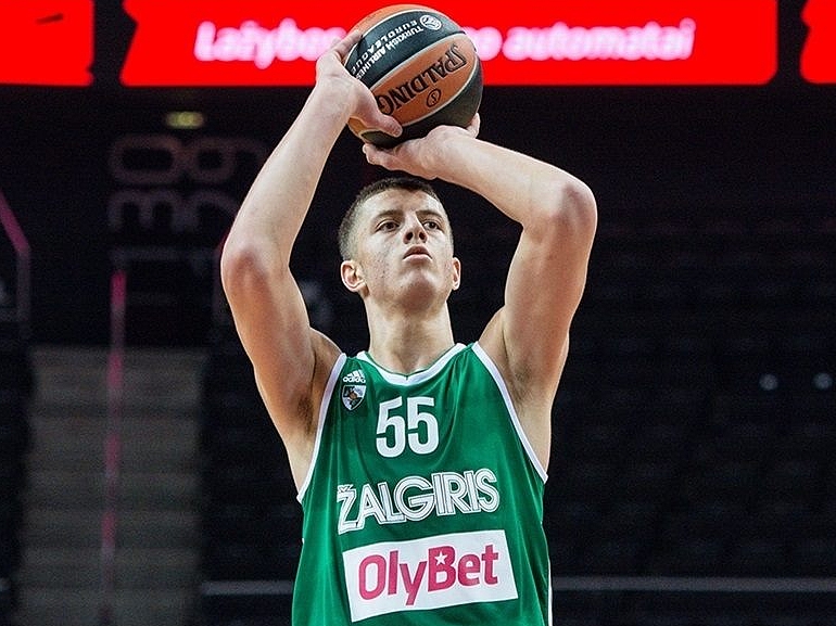 Isaiah Hartenstein Matchup Video